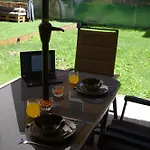 Eden Boutique - Garden & Spacious Apartamento *