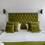 Eden Boutique - Garden & Spacious Apartamento *