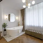 Eden Boutique - Garden & Spacious Appartamento *