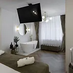 Eden Boutique - Garden & Spacious Apartamento Cluj-Napoca