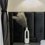 Eden Boutique - Garden & Spacious * Cluj-Napoca