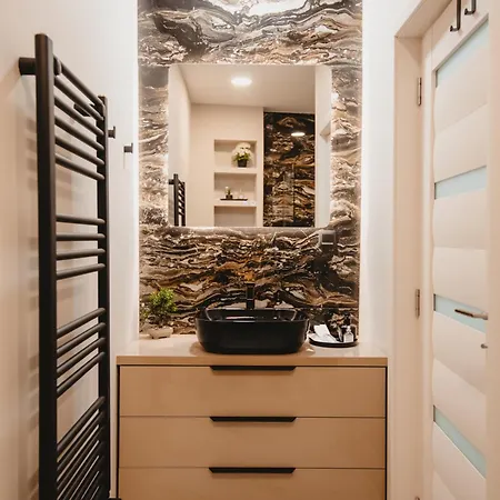 Eden Boutique Apartment *