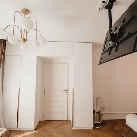 Eden Boutique Apartment