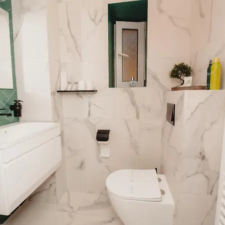 Eden Boutique - Garden & Spacious Kaloşvar