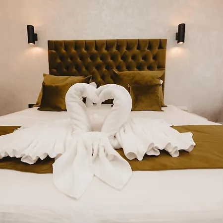 Apartment Eden Boutique - Garden & Spacious Cluj-Napoca