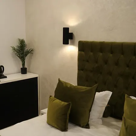 Eden Boutique