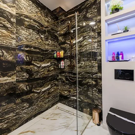 Apartmán Eden Boutique - Garden & Spacious Kluž