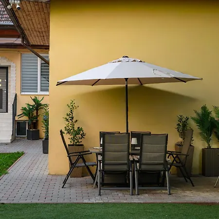 Eden Boutique - Garden & Spacious Kaloşvar
