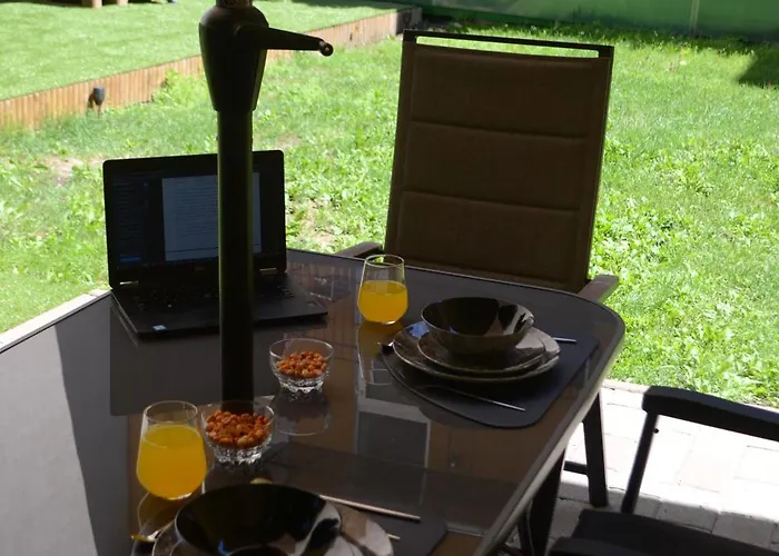 Eden Boutique - Garden & Spacious Apartmán *