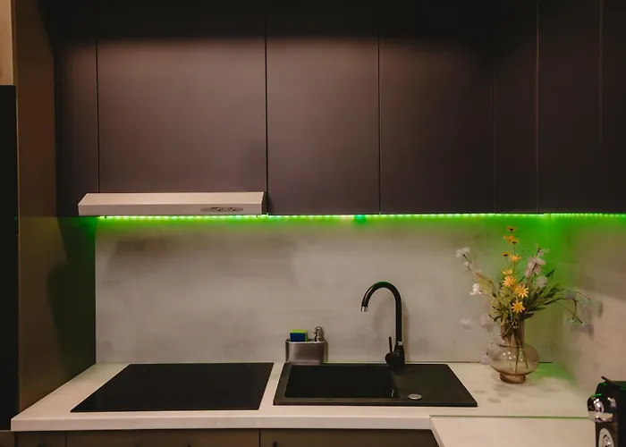 Eden Boutique - Garden & Spacious