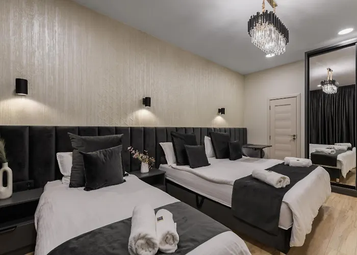 Eden Boutique - Garden & Spacious Apartamento